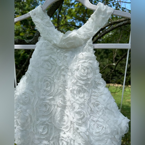 12th Tribe Maya White Floral Applique Halter Mini Dress - Picture 6 of 10